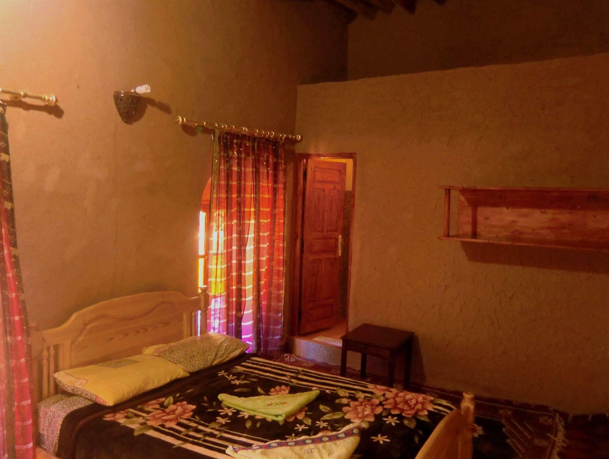 Bed and Breakfast Kasbah Oulad Othmane à Aguebt Extérieur photo